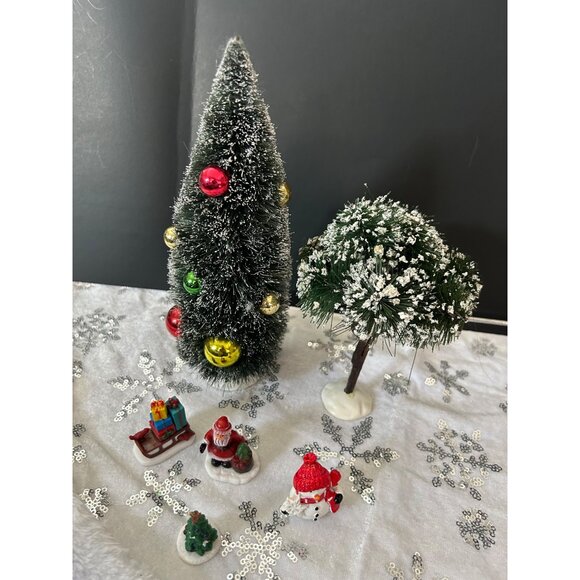 Christmas Village Scene With Accessories - Apres Ski Shop Trees Santa & Snowman - Picture 9 of 15